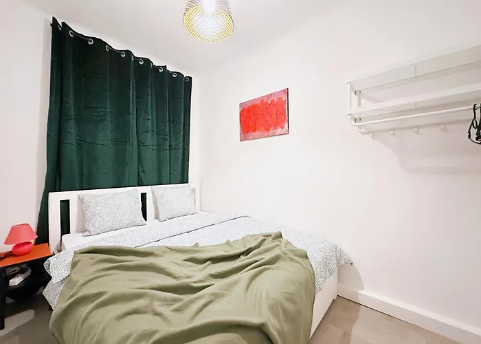 Charming Three Bedrooms Apartment Near Vienna Central Station