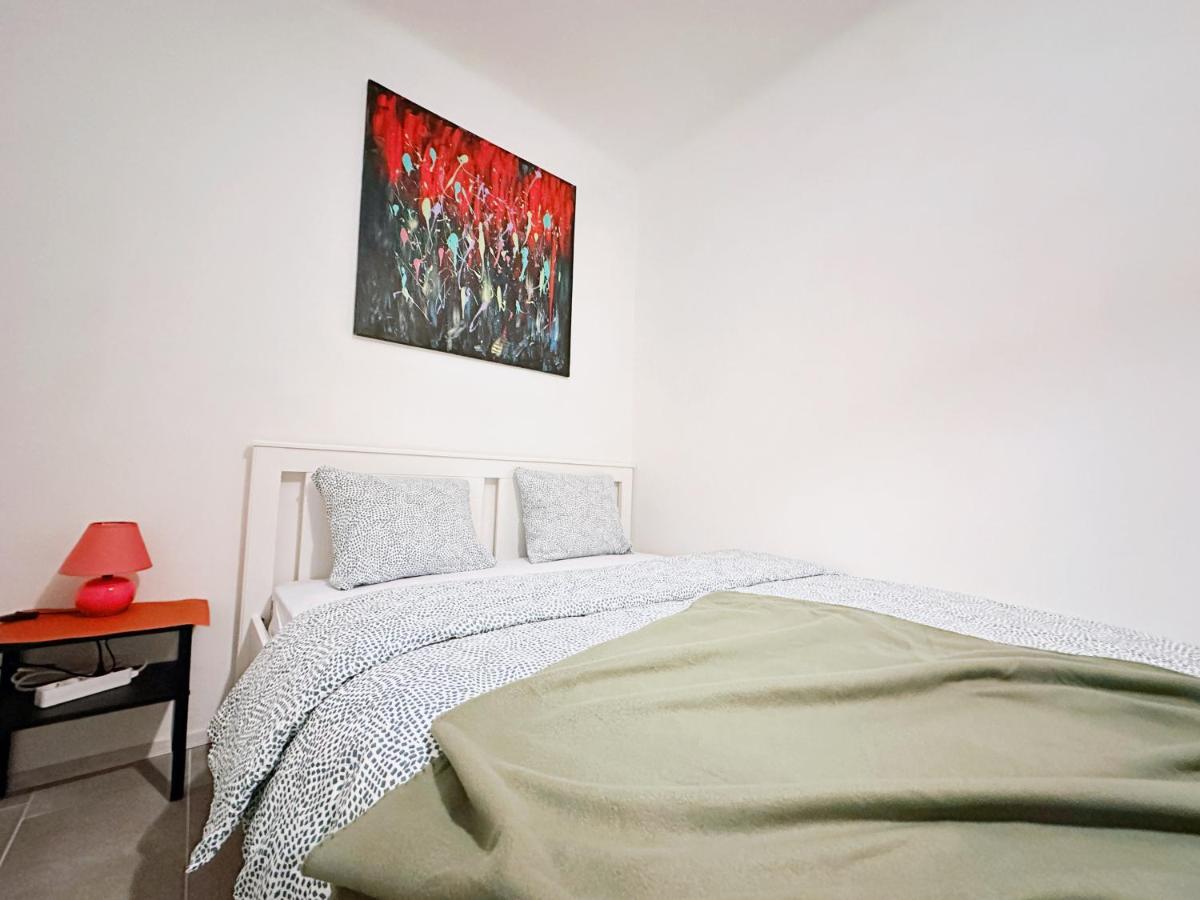 Appartement Charming Three Bedrooms Near Station *